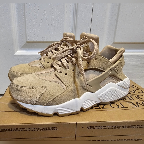 NIKE Huarache Beige Suede US 7.5 W - Picture 4 of 7
